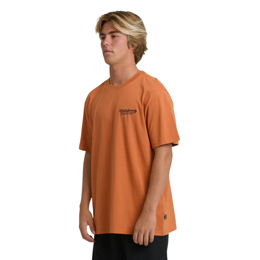 Billabong Men's Post Card Avid Premium SS Tee - Dusty Orange - Image 5