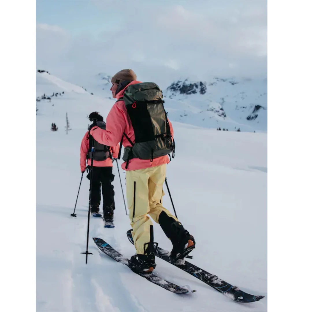Burton Women's [ak] Kalausi GORE-TEX C-Knit 3L Bib Pants - Powder Mint - Image 7