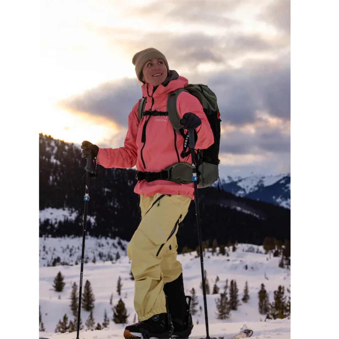 Burton Women's [ak] Kalausi GORE-TEX C-Knit 3L Bib Pants - Powder Mint - Image 8