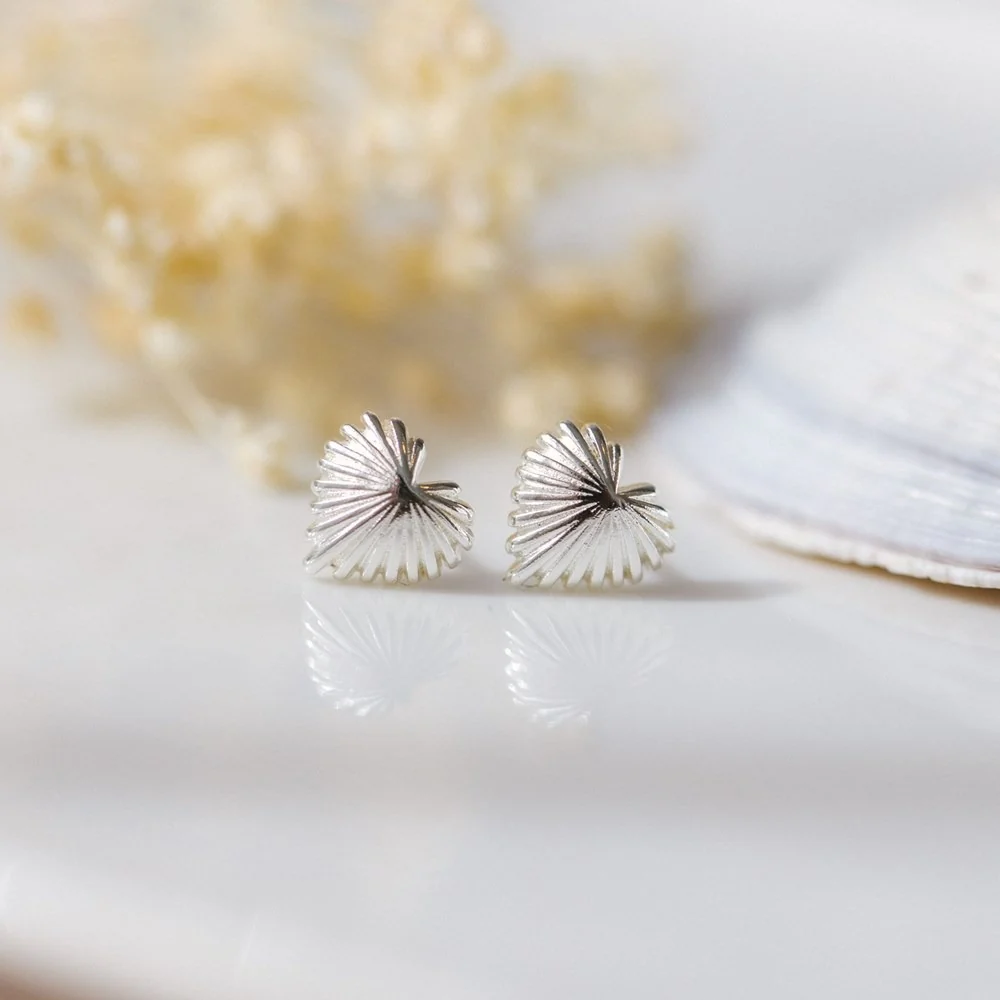 Glee Seashell Heart Studs - Image 5
