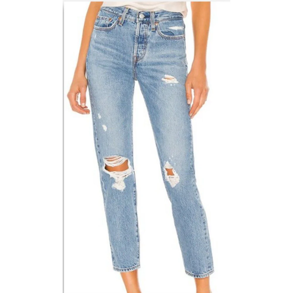 Levis Wedgie Icon Fit Jeans - Image 11