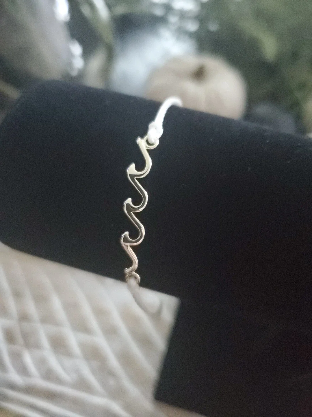 Pura Vida Delicate Wave Bracelet RG - Image 3