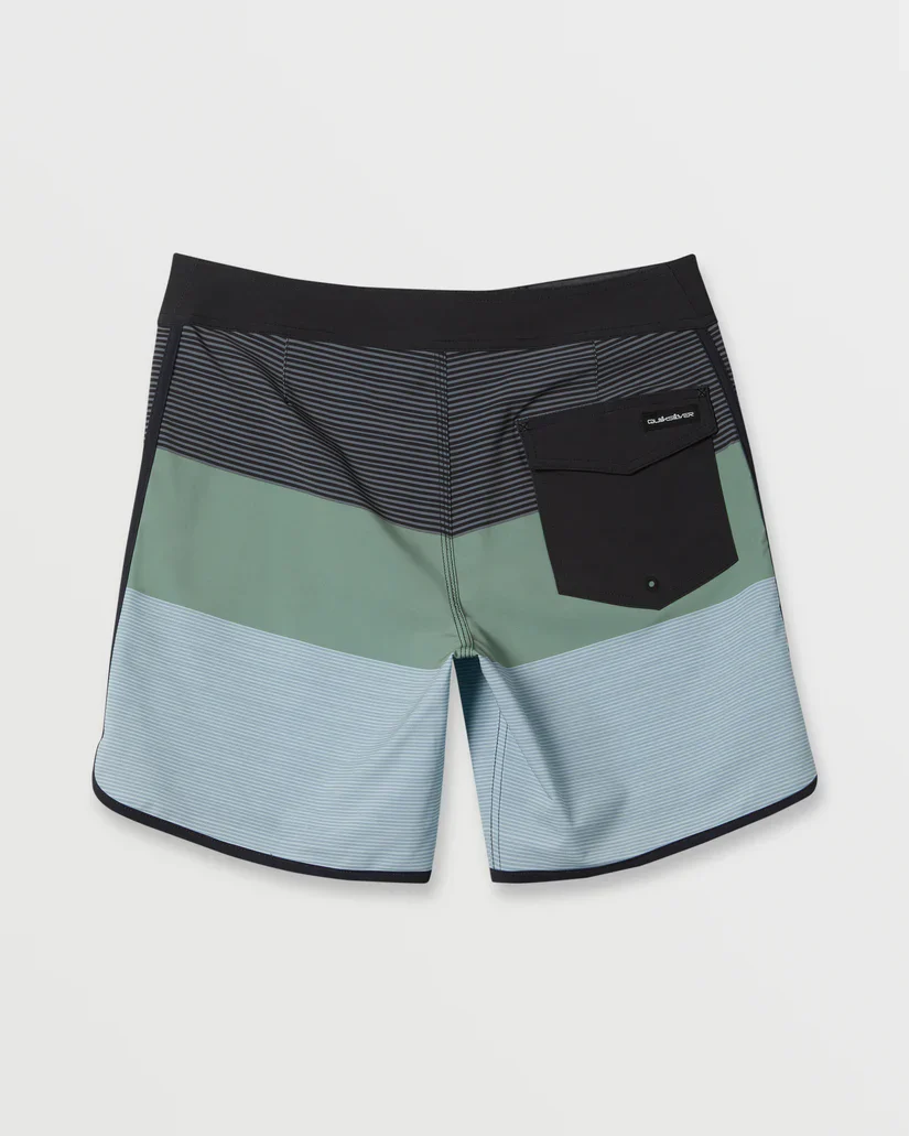 Quiksilver Men's Surfsils Tijuana 19" Boardshorts - Image 2