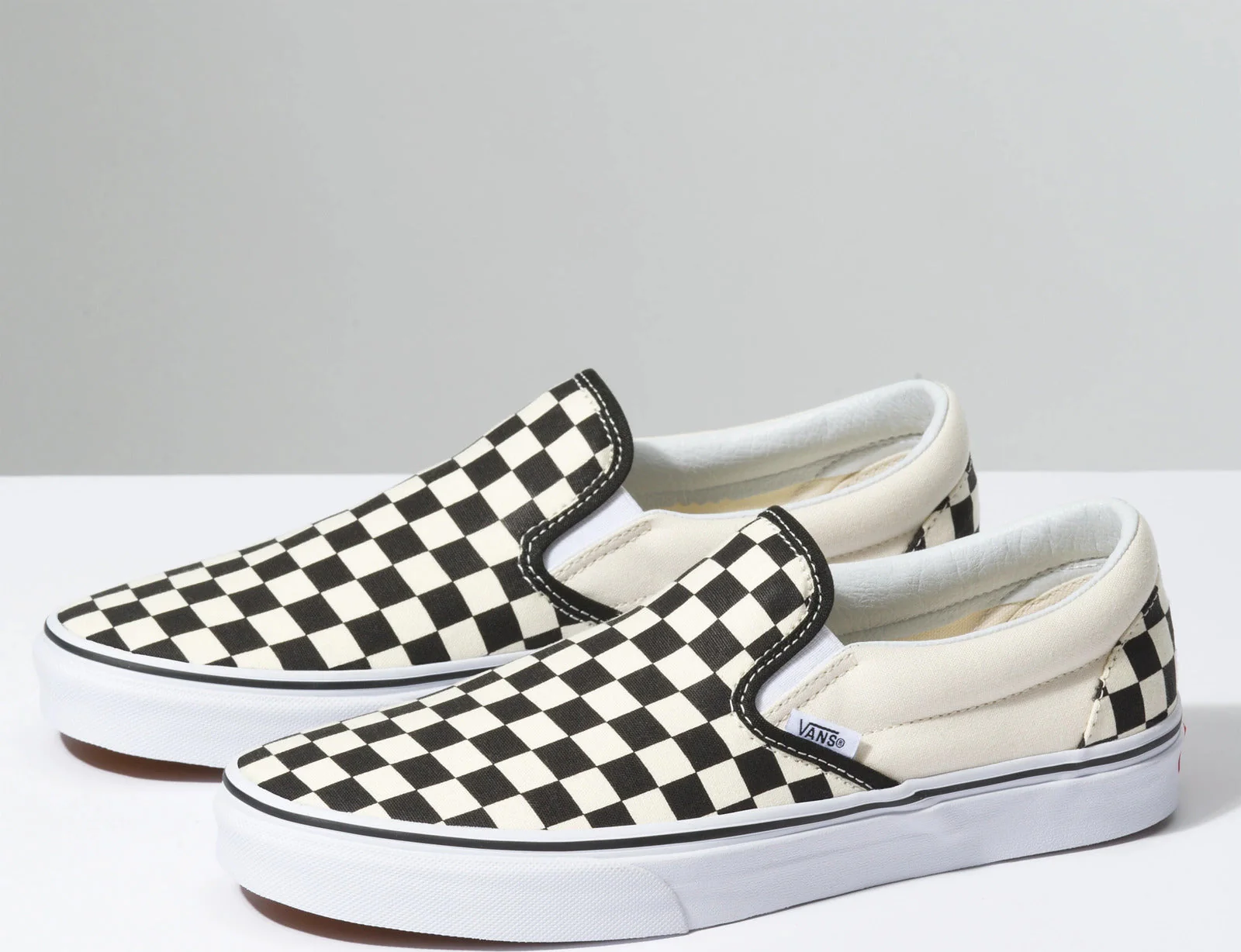 Vans Unisex Classic Slip On - Checkerboard White/Back - Image 3
